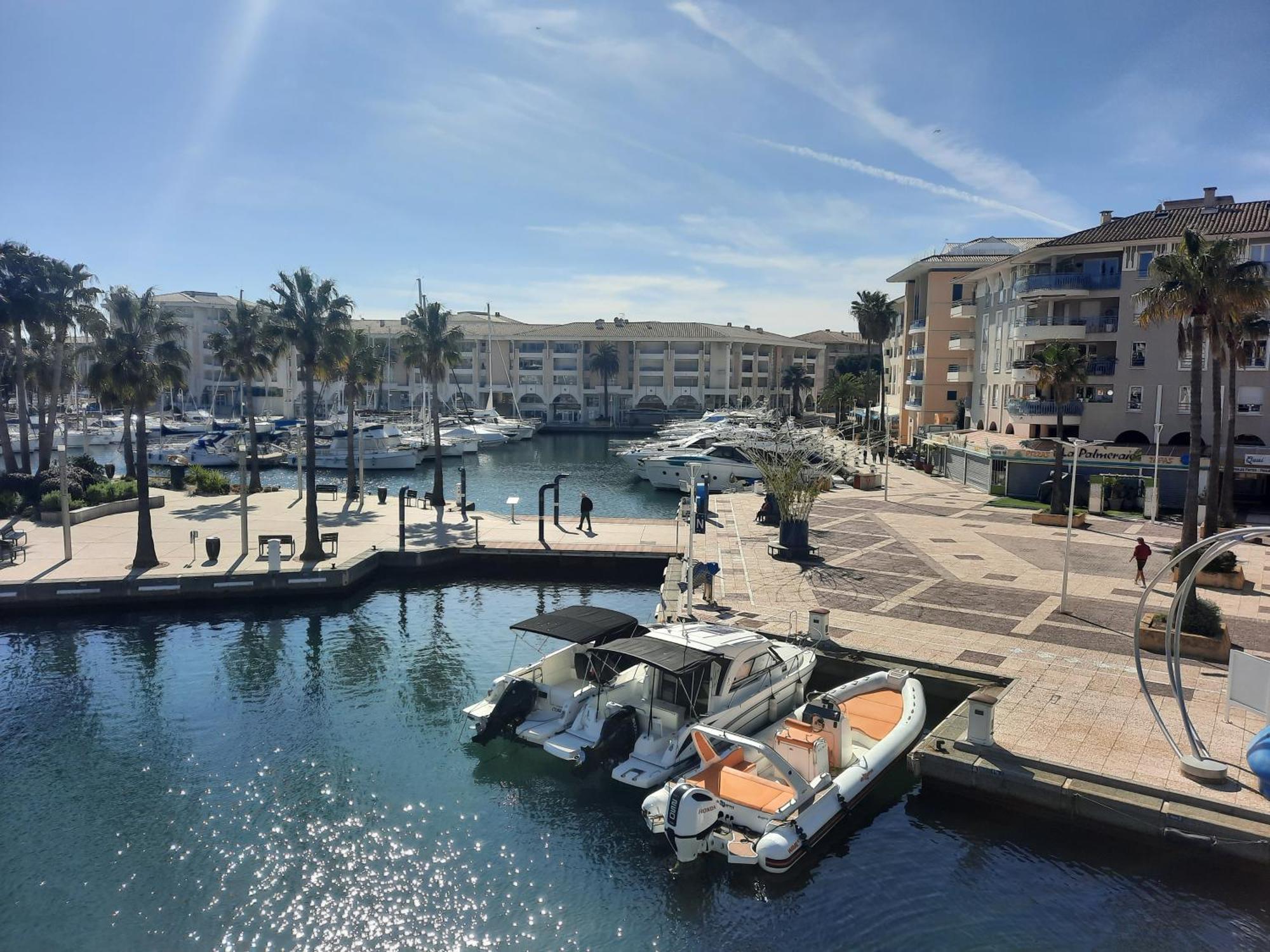 Coeur Marina Climatise Terrasse Parking Lejlighed Fréjus Eksteriør billede